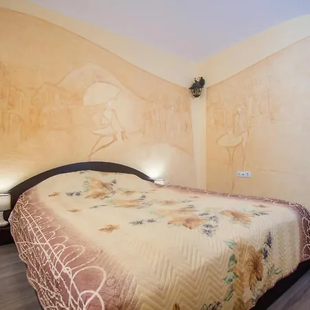 4 Seasons Art Aparments Central Apartment *